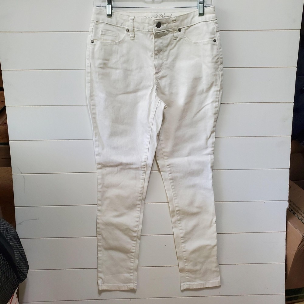 Universal Thread womens size 4 27 regular high rise white denim skinny crop jean